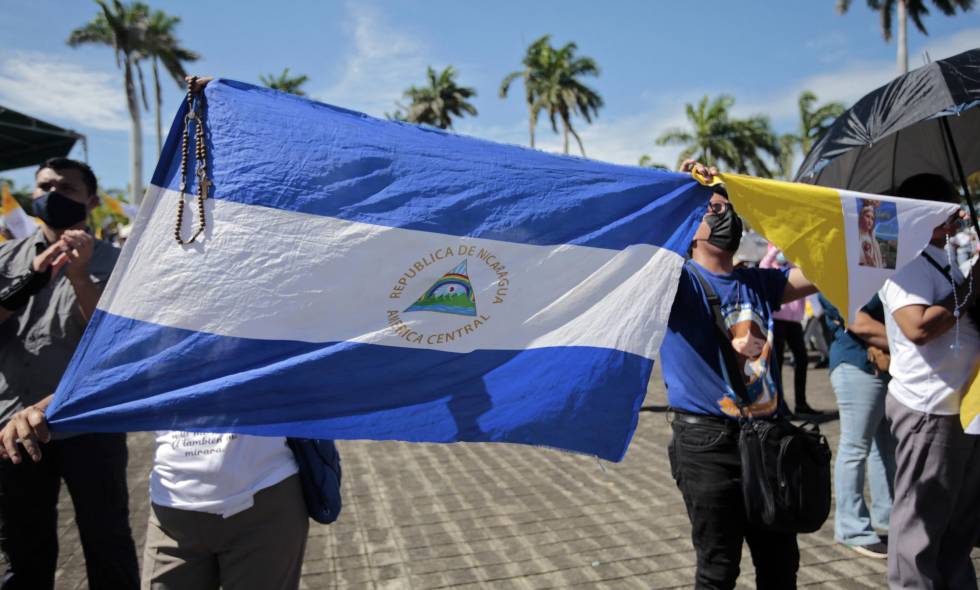 Gobierno de Nicaragua ordena «deportación inmediata» para 222 presos políticos liberados