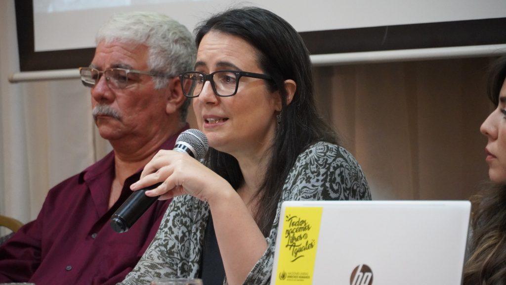 Ana Piquer, Directora para las Américas de Amnistía Internacional,  en la presentación del informe sobre “torturas sistemáticas” en las cárceles bajo el régimen de excepción en El Salvador.