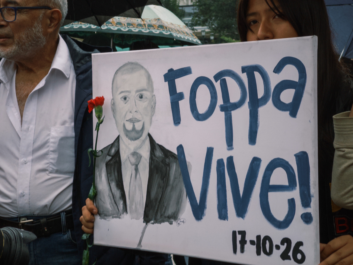 Siete policías capturados y ningún responsable: las dudas que rodean la investigación del asesinato de Foppa